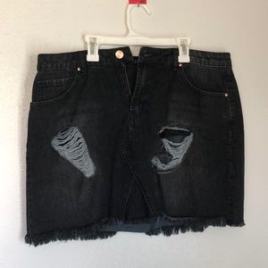 🍪 Black ripped (purchased ripped) jean skirt!